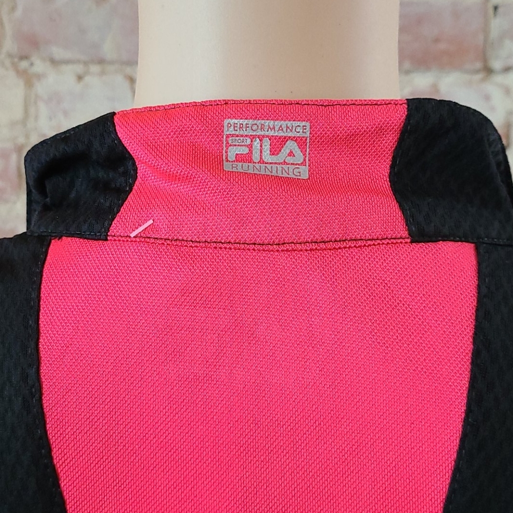 🚨 2 for $10 Fila Sports Running Top - Picture 5 of 8